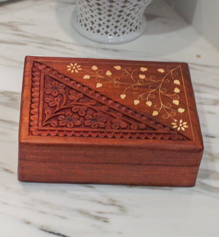 A Guide for Buying Wooden Jewelry Boxes