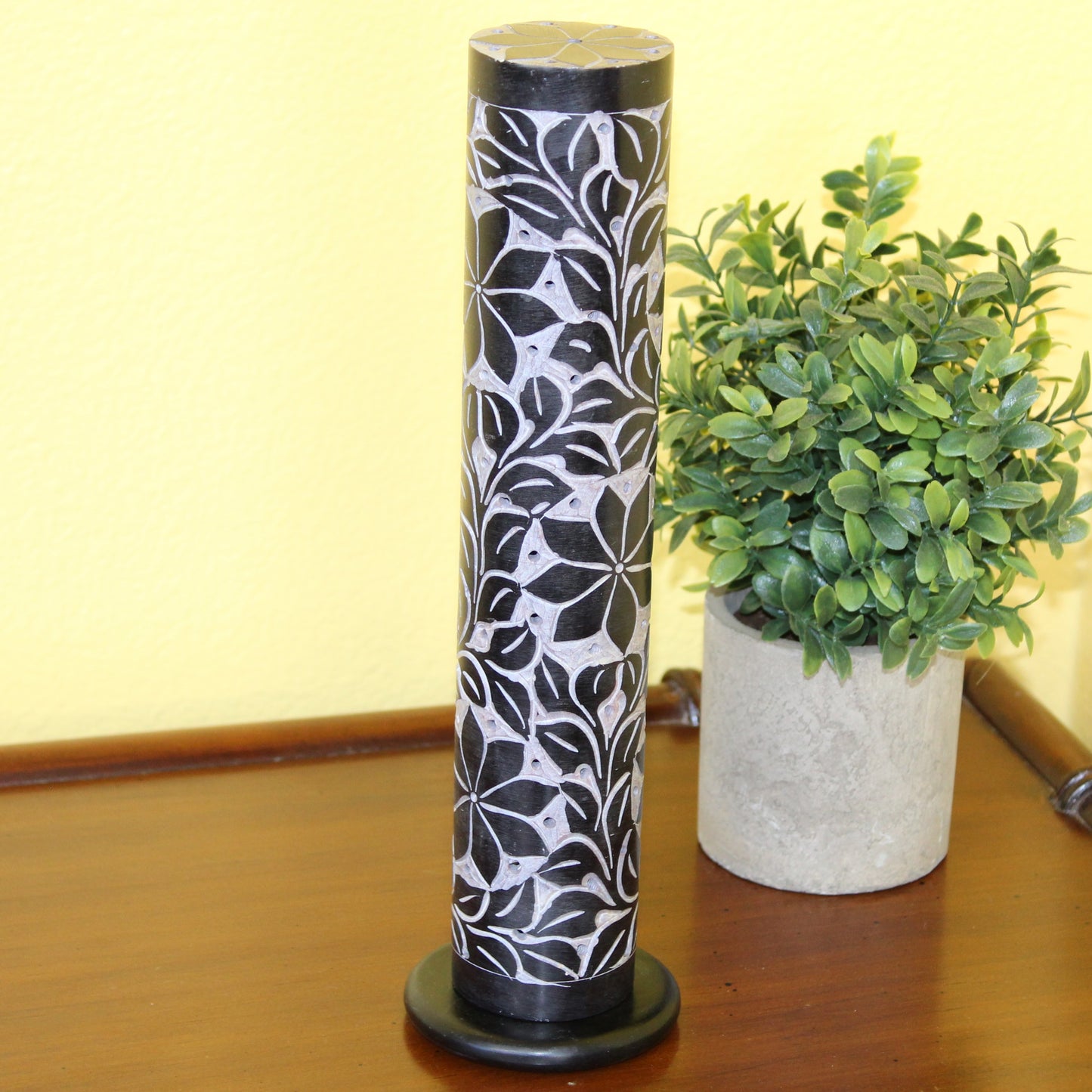 Midnight Bloom – Hand-Carved Soapstone Incense Tower