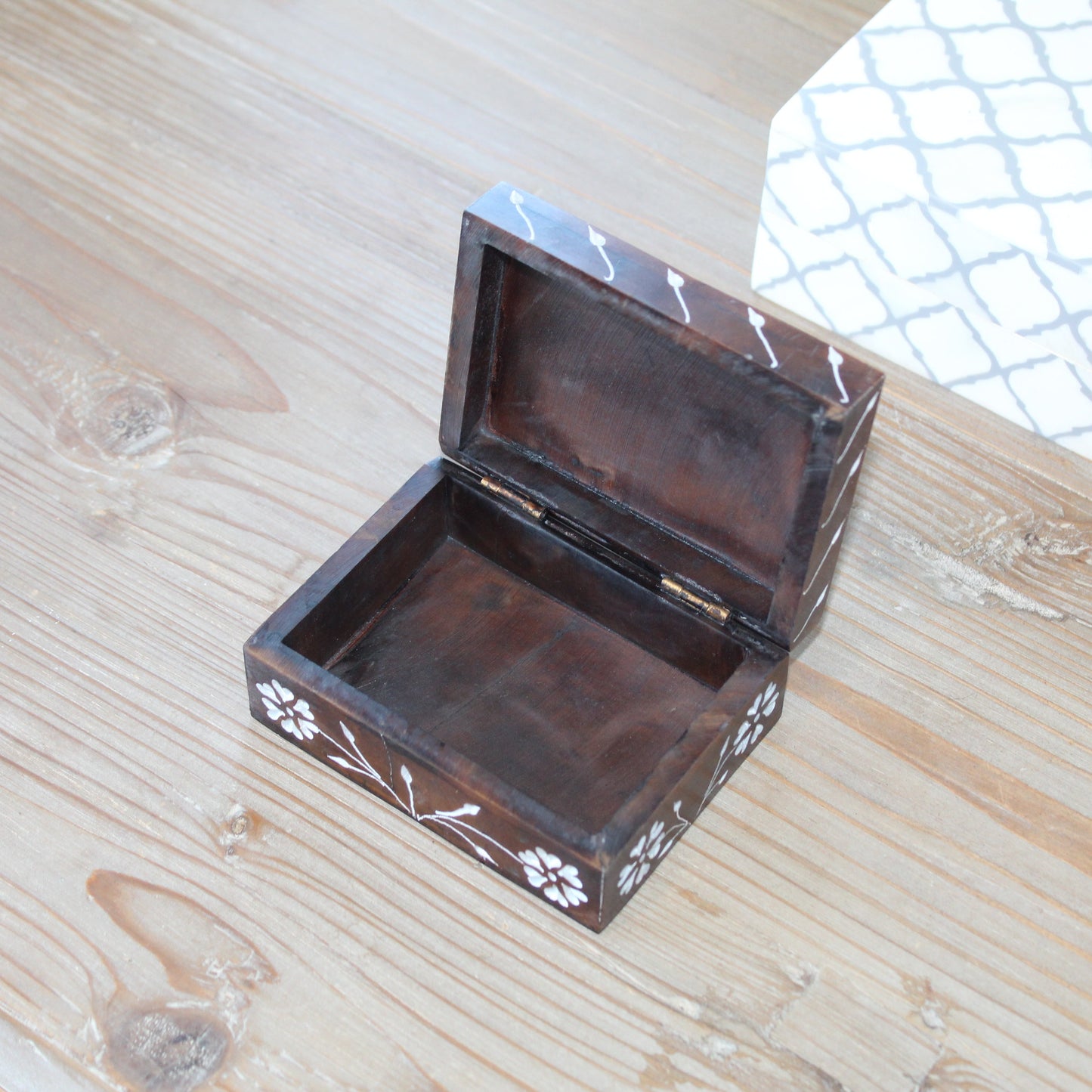 Daisy Vine Hand-Carved Soapstone Box