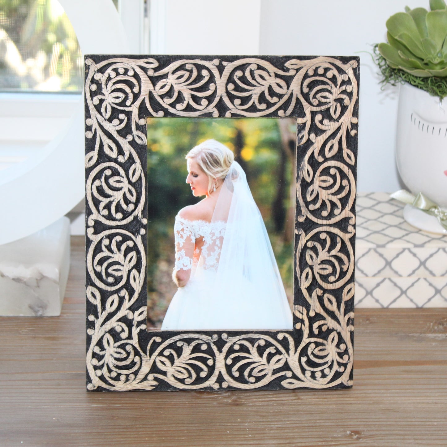 Floral Trellis Mango Wood Picture Frame