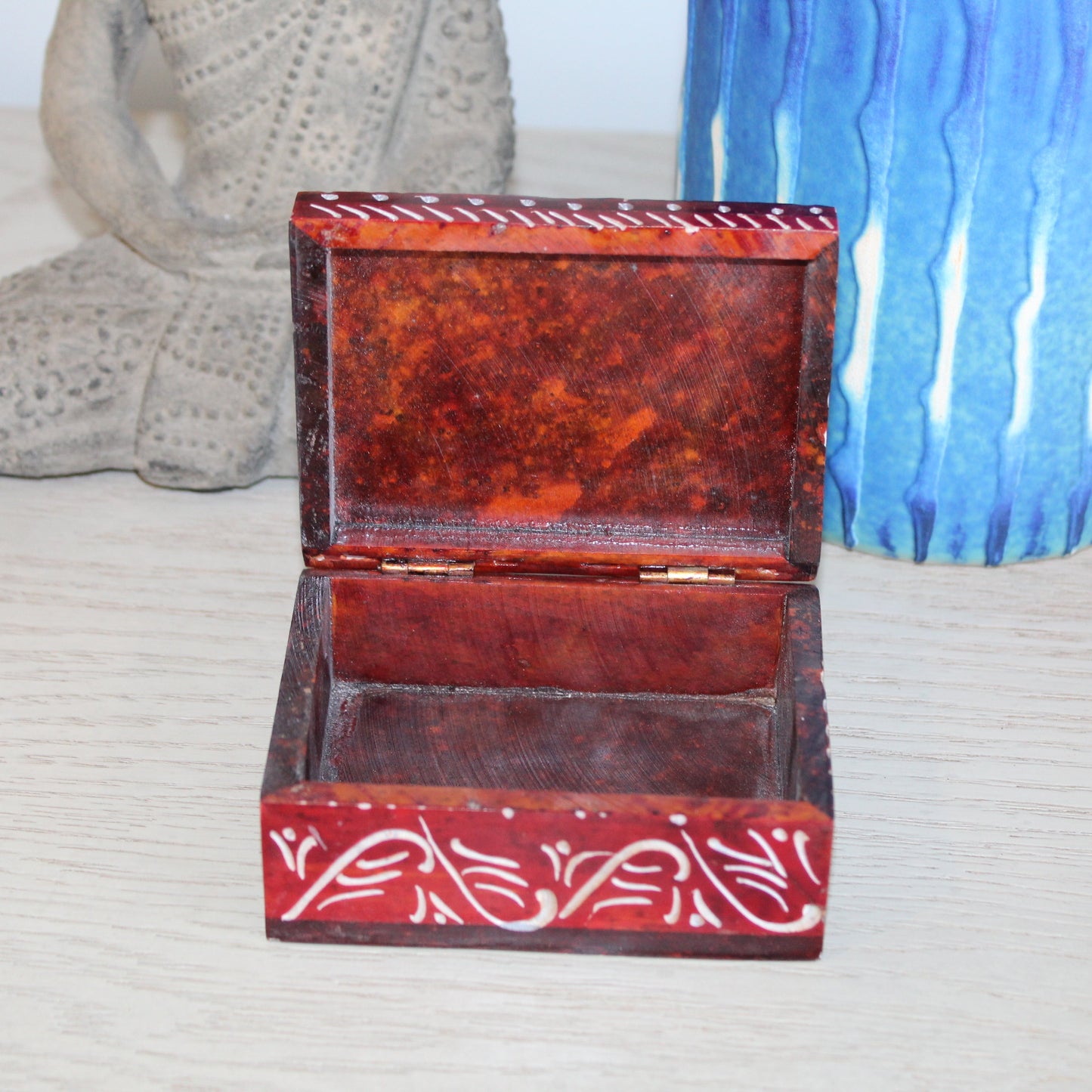 Hand-Carved Multicolor Leaf Soapstone Trinket Box – Small Keepsake Size