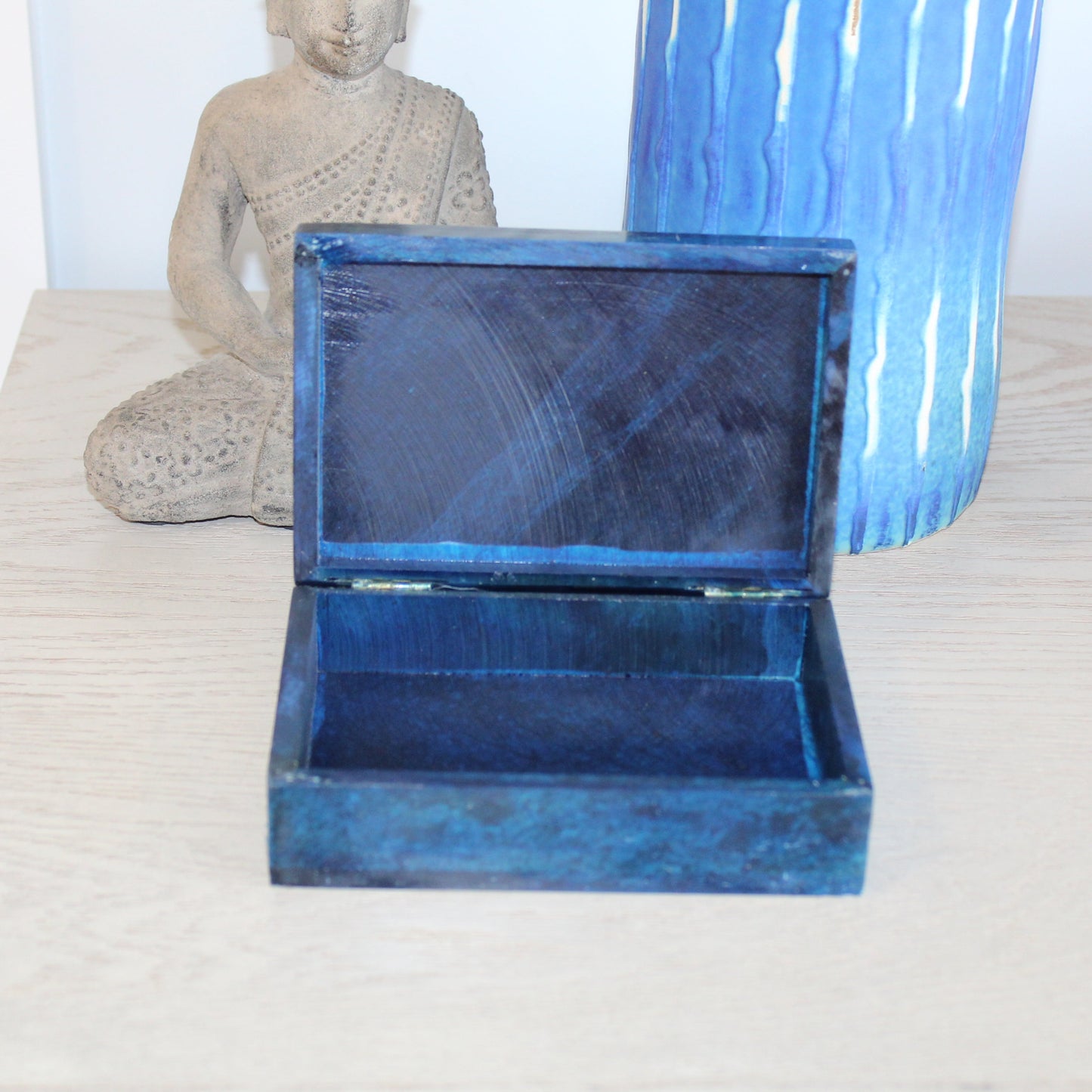 Navy Blue Rosebud Soapstone Trinket Box – Hand-Carved Floral Leaf Design