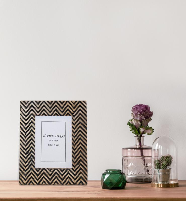 Striped Mango Wood Hand-carved Picture Frame