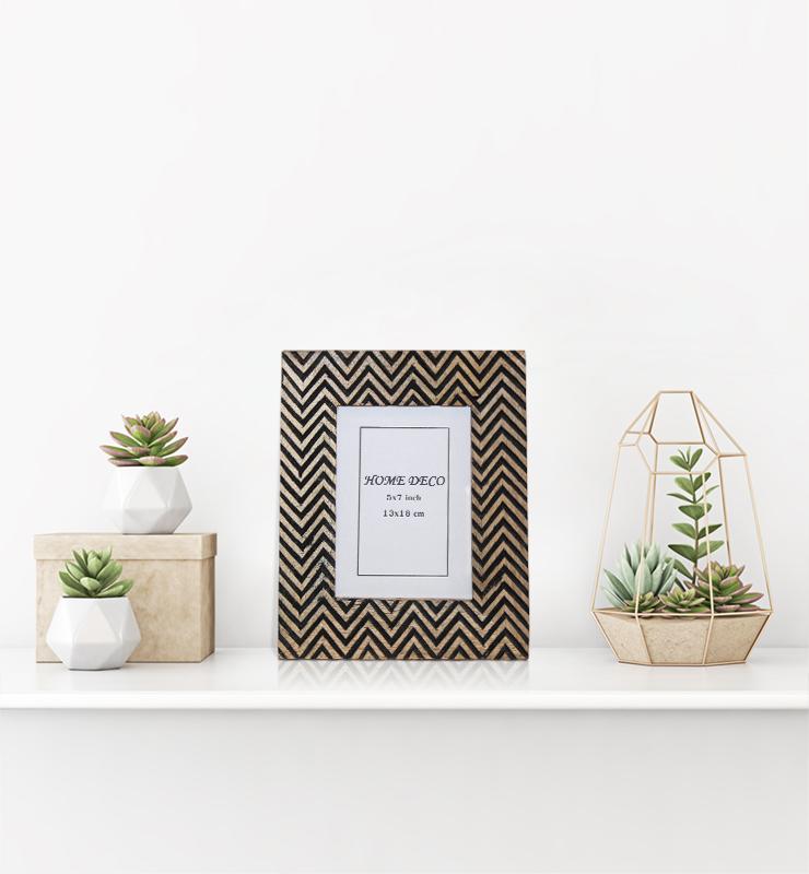 Striped Mango Wood Hand-carved Picture Frame