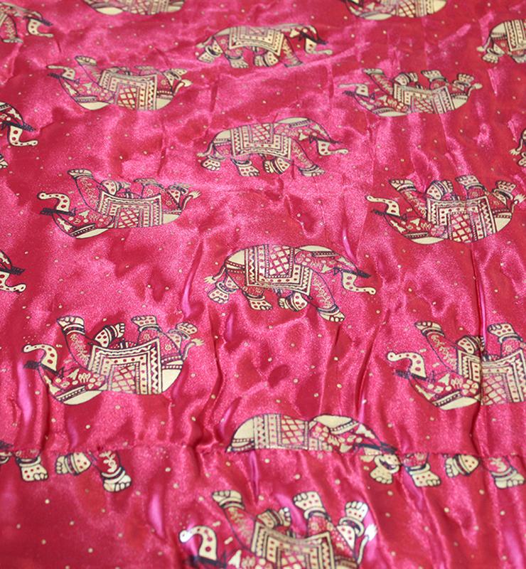 Marching Elephants Quilt - Little Elephant